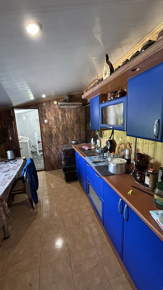 Будинок з ремонтом  біля річки