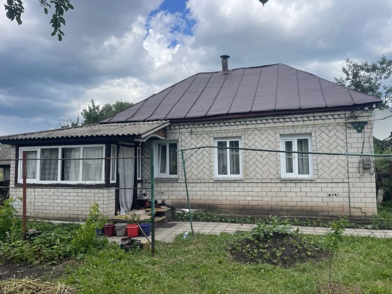Цегляний будинок з усіма умовами!