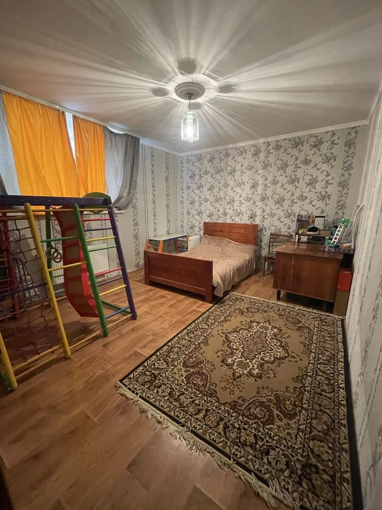 Добротний будинок
