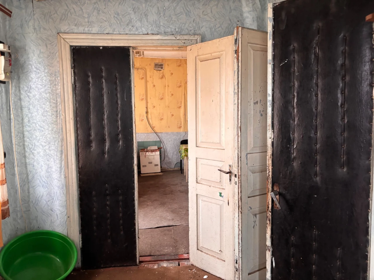 Продам будинок з земельною ділянкою