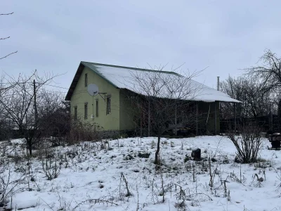 Помешкання під лісом в селі Піски. 70км від міста Київ.