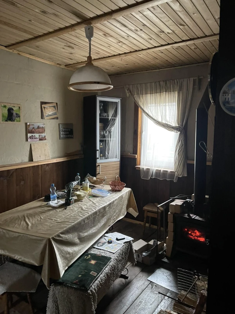 Помешкання під лісом в селі Піски. 70км від міста Київ.