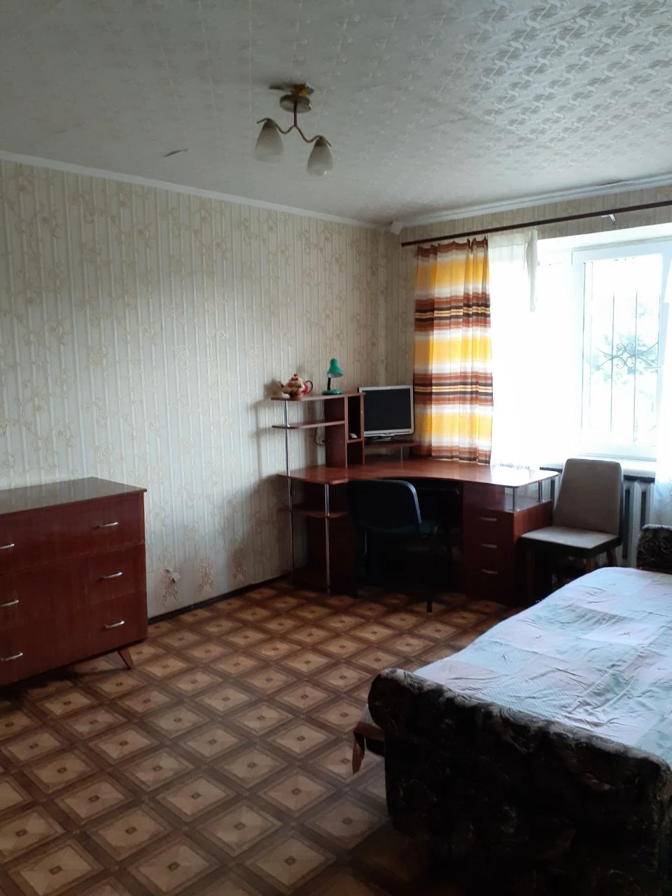 Продам квартиру(ри)в м. Борзна