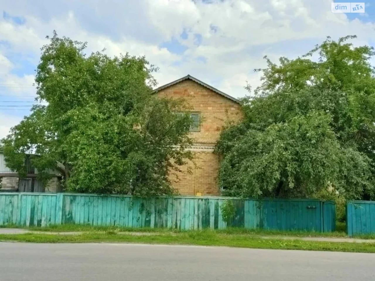 Продаж Дім