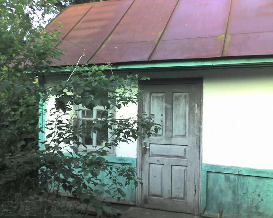 Продається будинок на гарній, великій, широкій ділянці 50 со