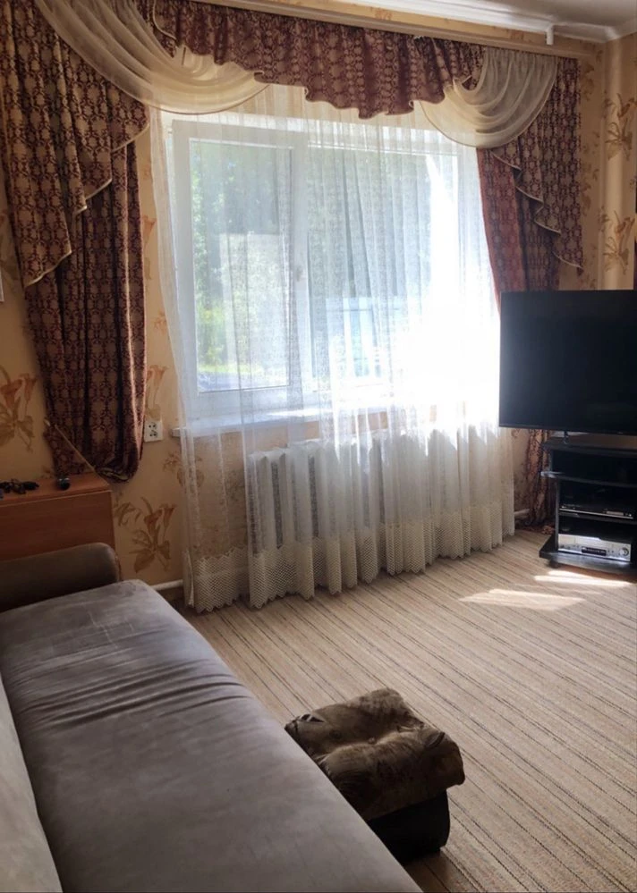 Продається шикарний будинок в Корюківці