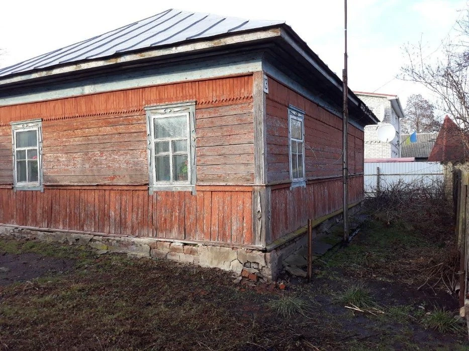 Будинок у центрі Мени з великою, гарною ділянкою