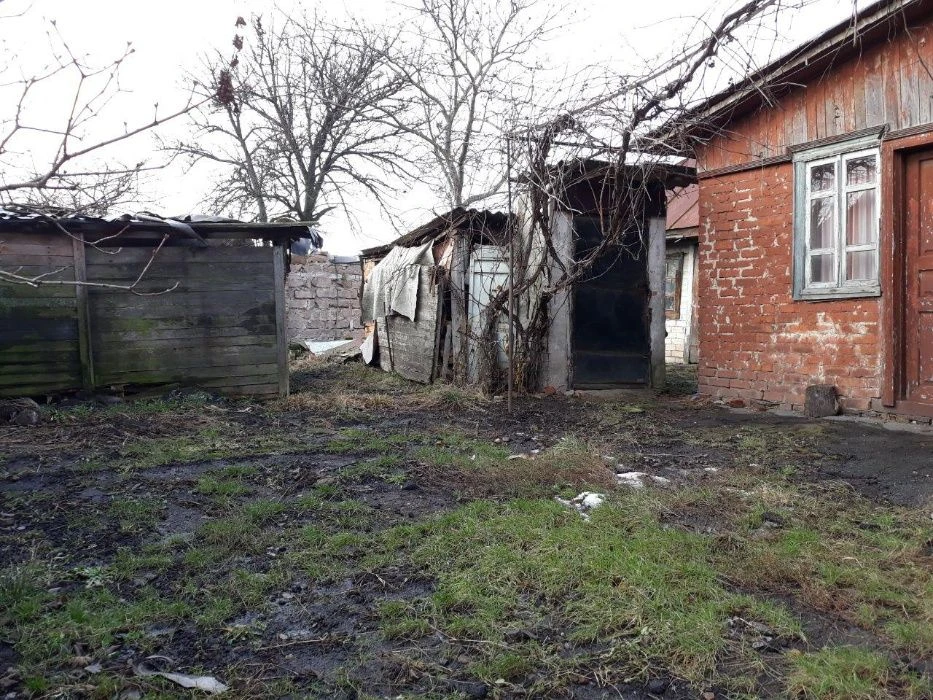 Будинок у центрі Мени з великою, гарною ділянкою
