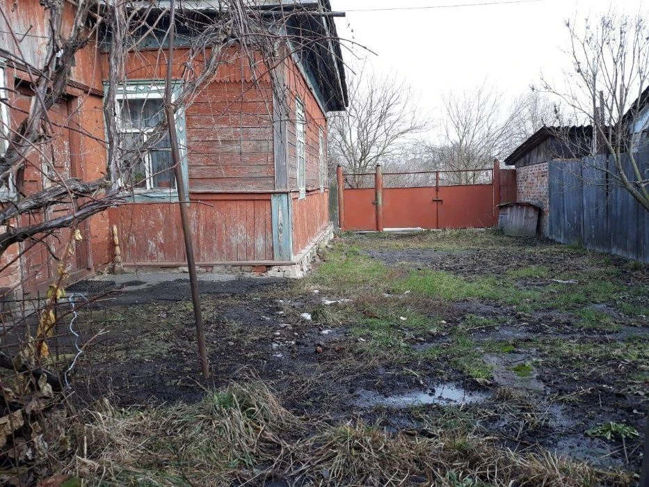 Будинок у центрі Мени з великою, гарною ділянкою