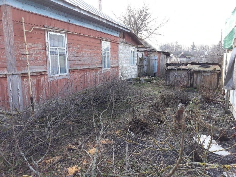 Будинок у центрі Мени з великою, гарною ділянкою