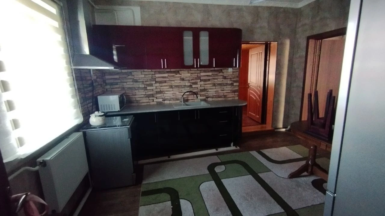 Продаж чудового будинку