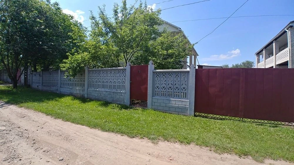 Продам двухэтажный дом