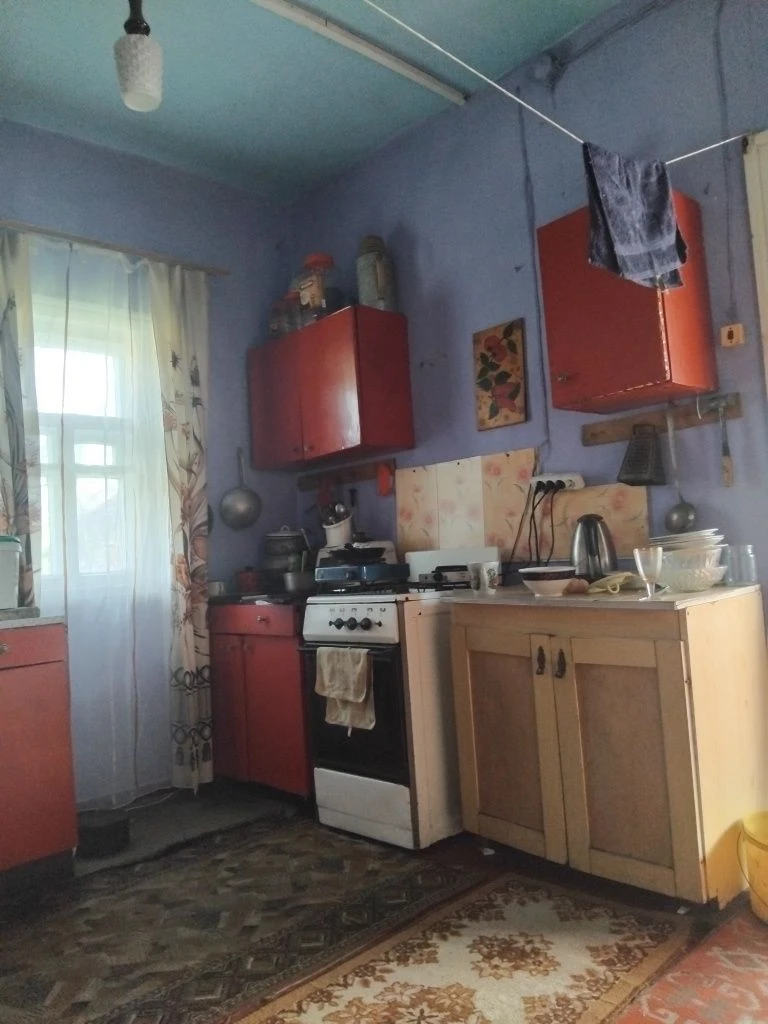Будинок в селі можливо під дачу