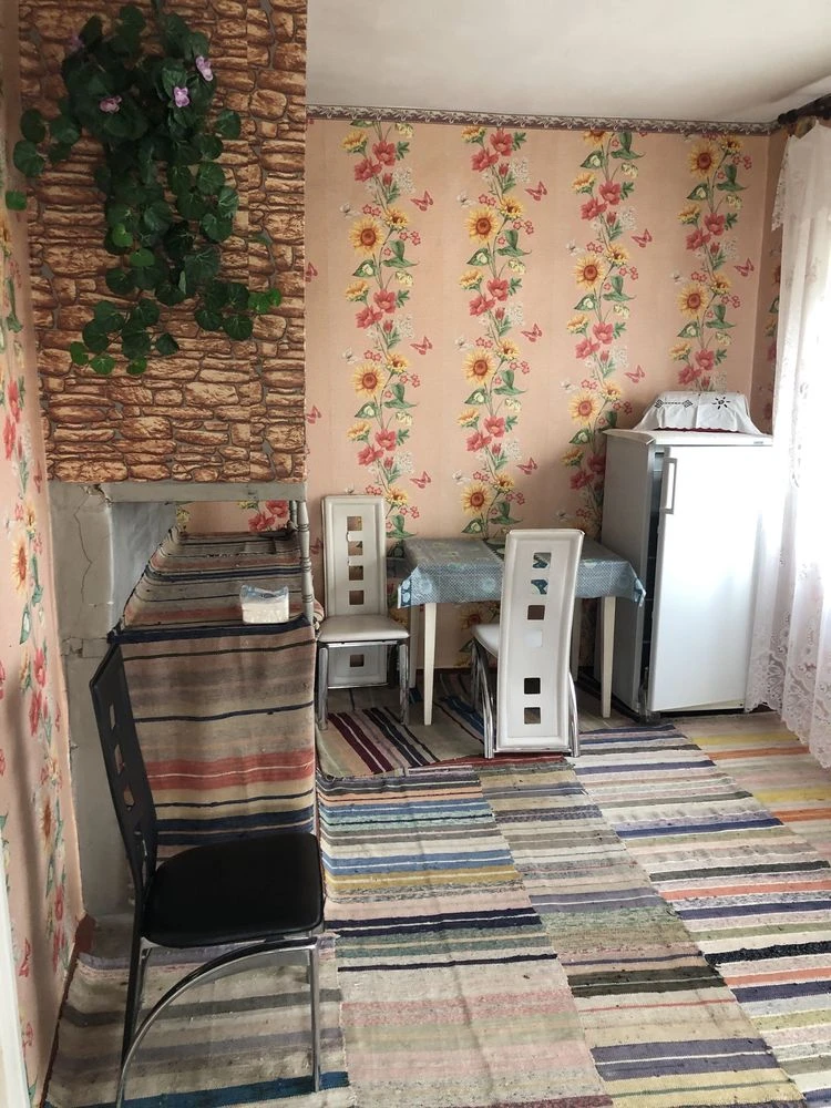 Дворище,с.Пирогівці,Прилуцького р-ну