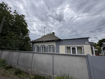 Продається будинок по вул. Пирятинська