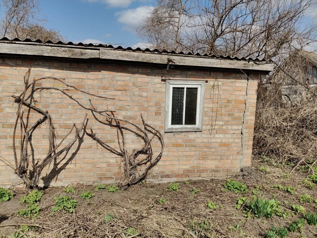 Продаж 0/5 будинку з окремим двором