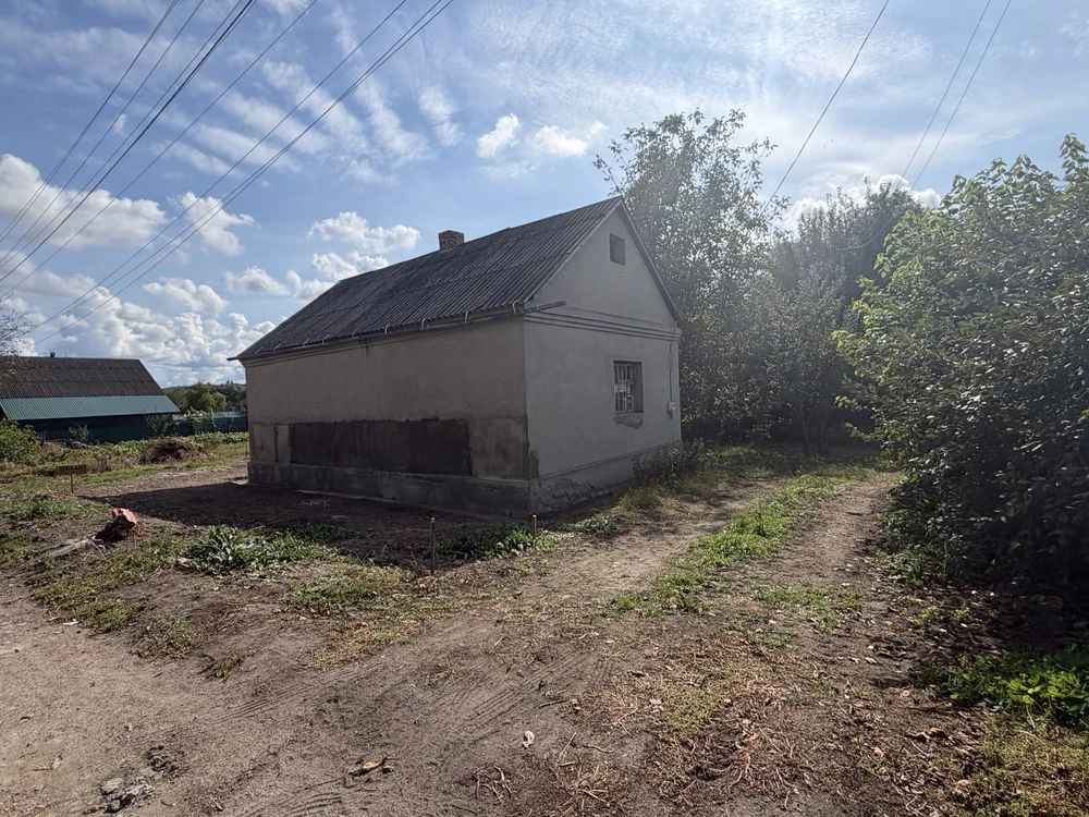 Будинок у Бершаді з ділянкою — тиха локація, пров. Ярослава