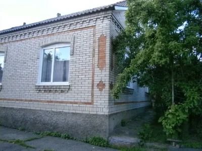 Будинок м. Бершадь. вул Долинська, до річки.