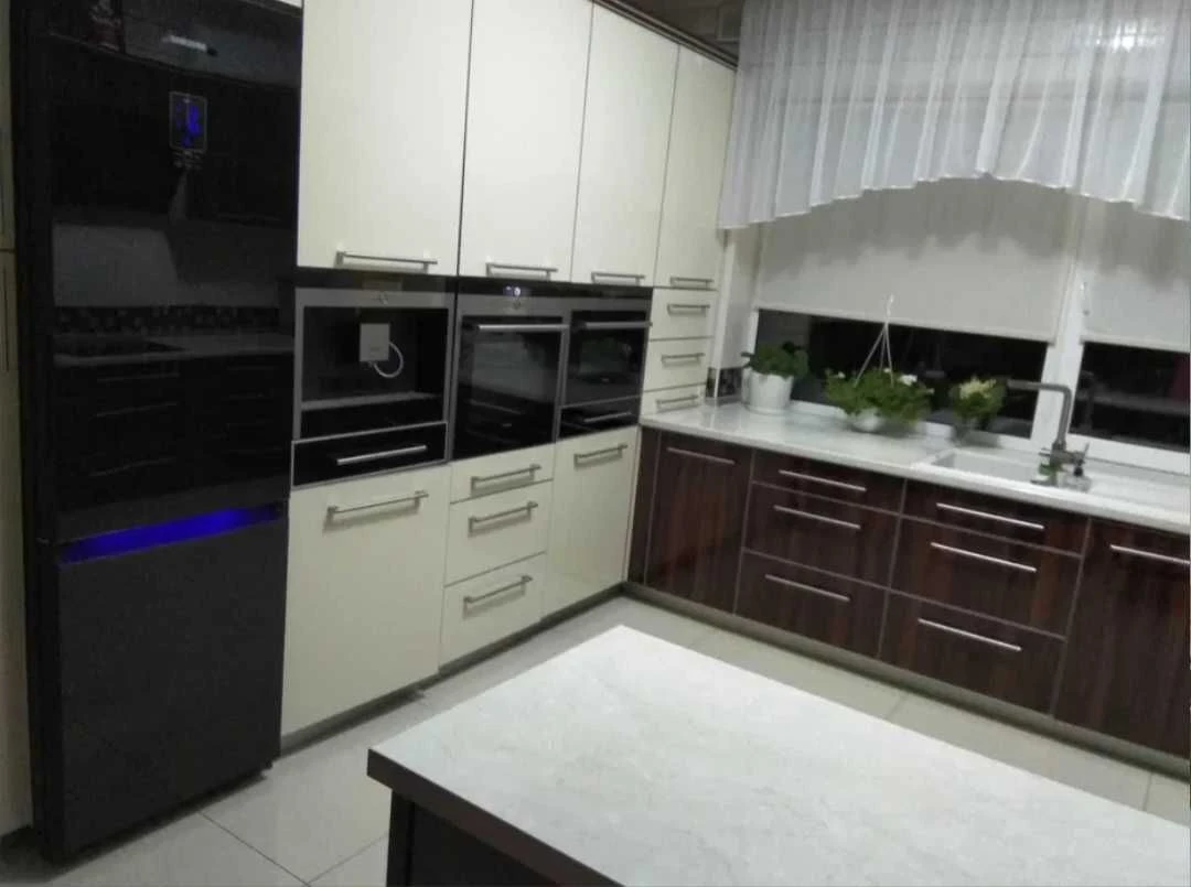 Продам VIP будинок в центрі м. Прилуки.