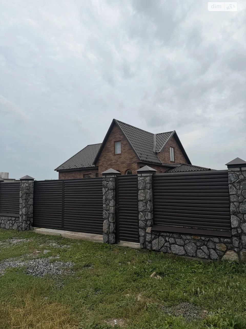 Продаж Дім