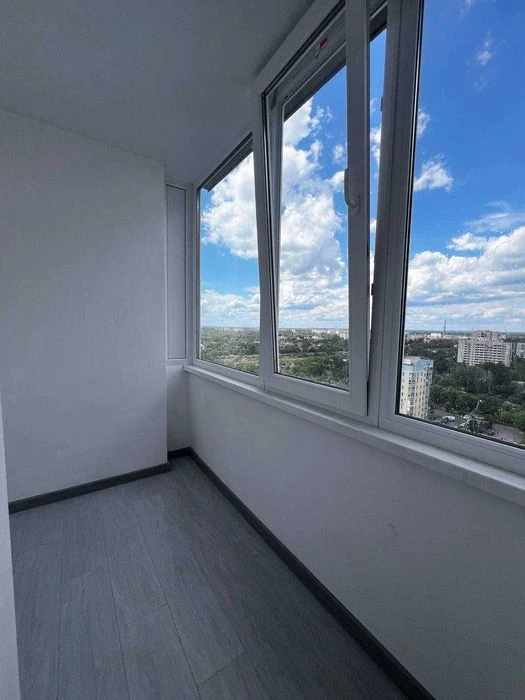 Продається простора 2-кімнатна квартира по вул. Б. Вишневець