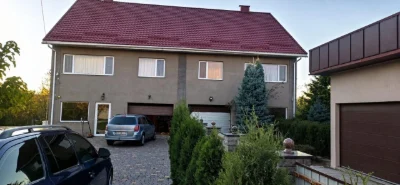 Комфортний будинок в центрі міста з усіма зручностями