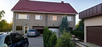 Комфортний будинок в центрі міста з усіма зручностями