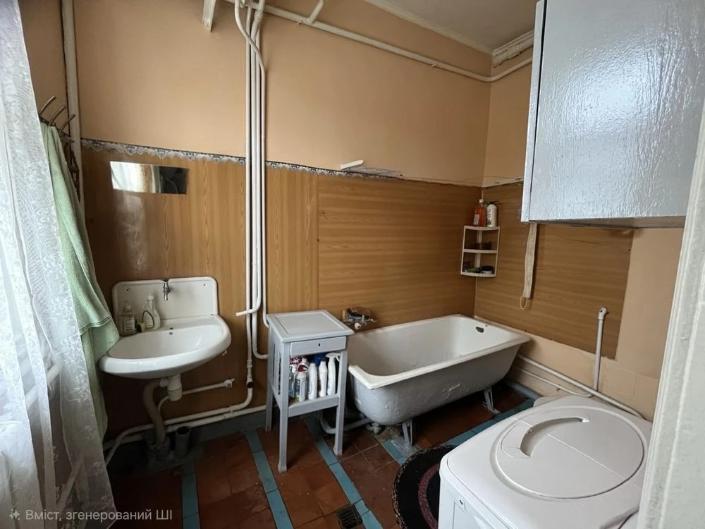Продається будинок для великоі родини в м.Гайсин.