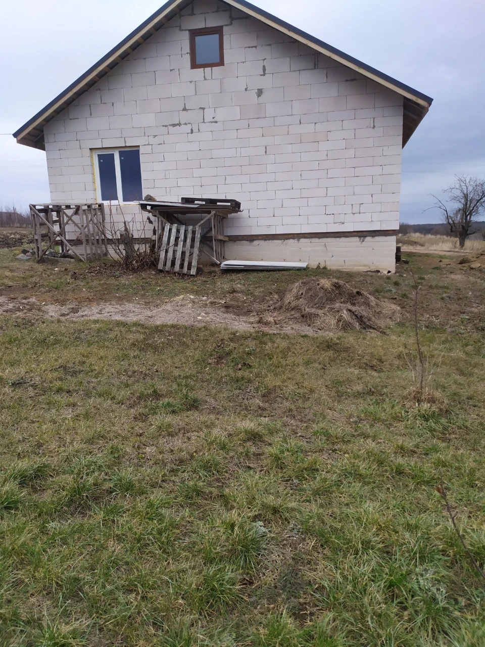 Будинок в с. Куна
