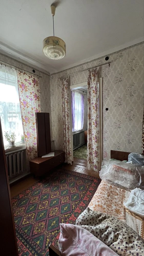 Продаж будинку 114 м², 6 соток, гараж, літня кухня — Крюків