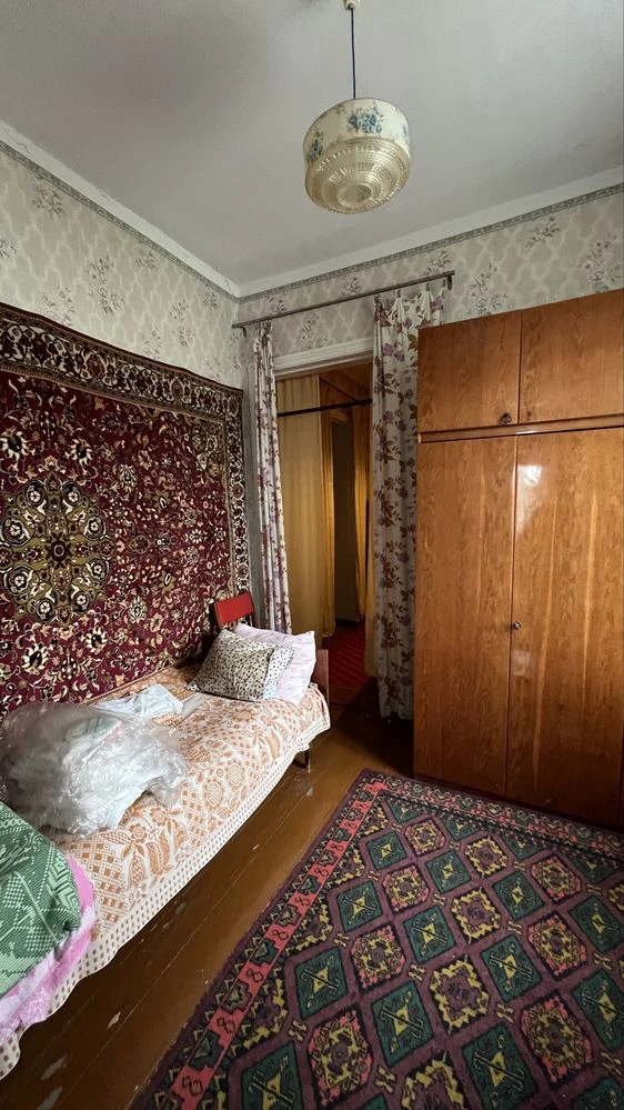 Продаж будинку 114 м², 6 соток, гараж, літня кухня — Крюків