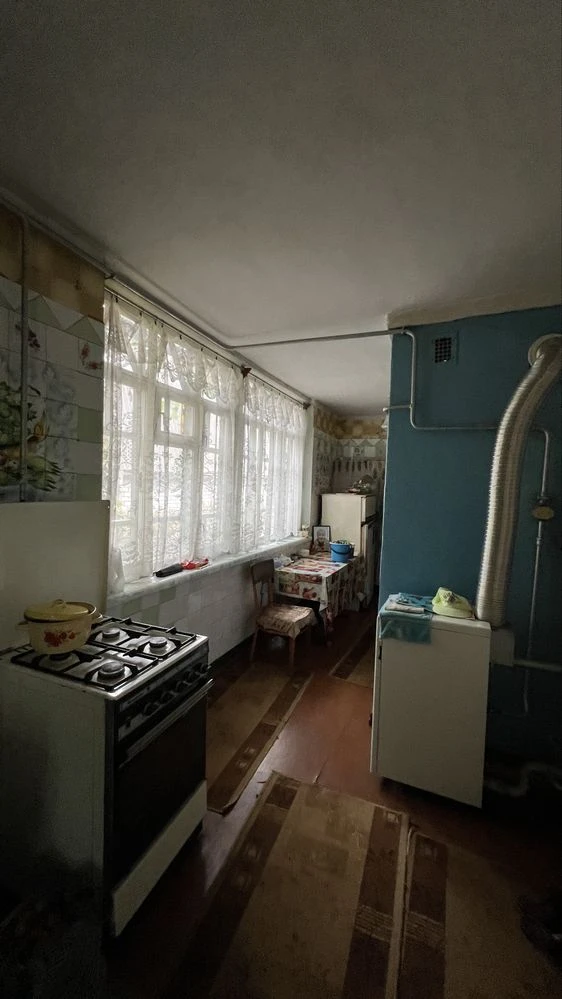 Продаж будинку 114 м², 6 соток, гараж, літня кухня — Крюків