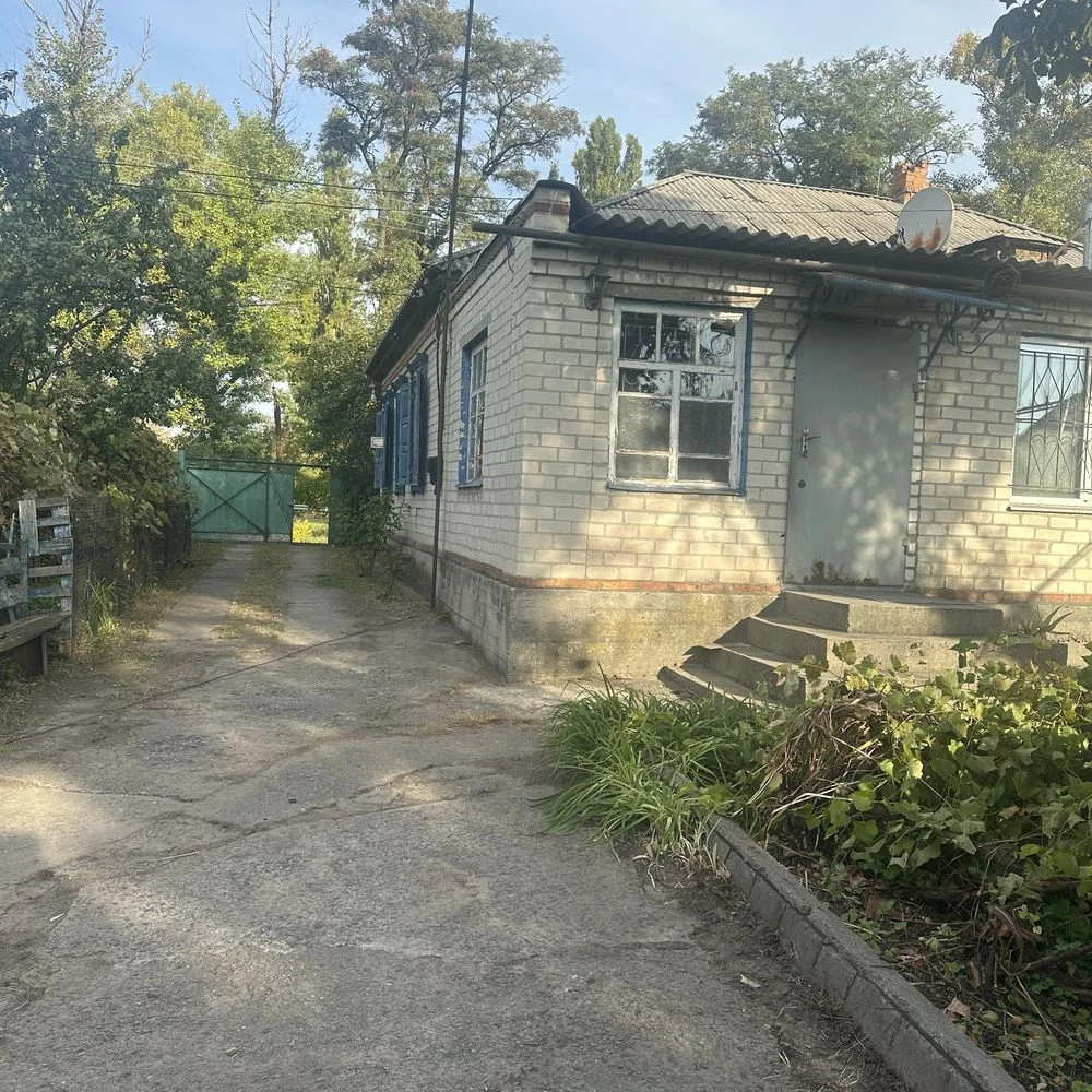 Продам 1/2 будинку у Великій Кохнівці