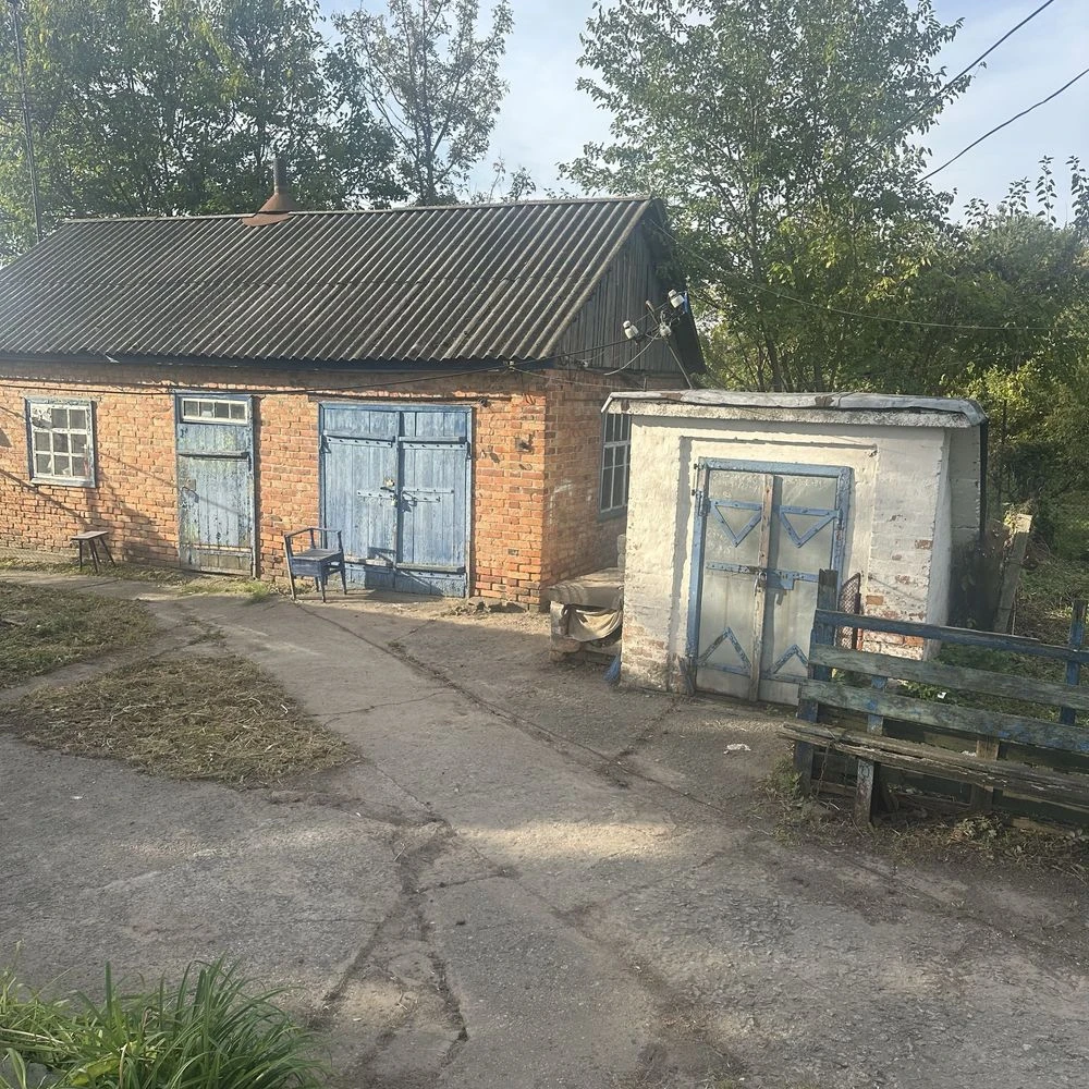 Продам 1/2 будинку у Великій Кохнівці