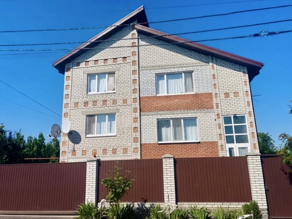 Продається добротний будинок у Кривушах.