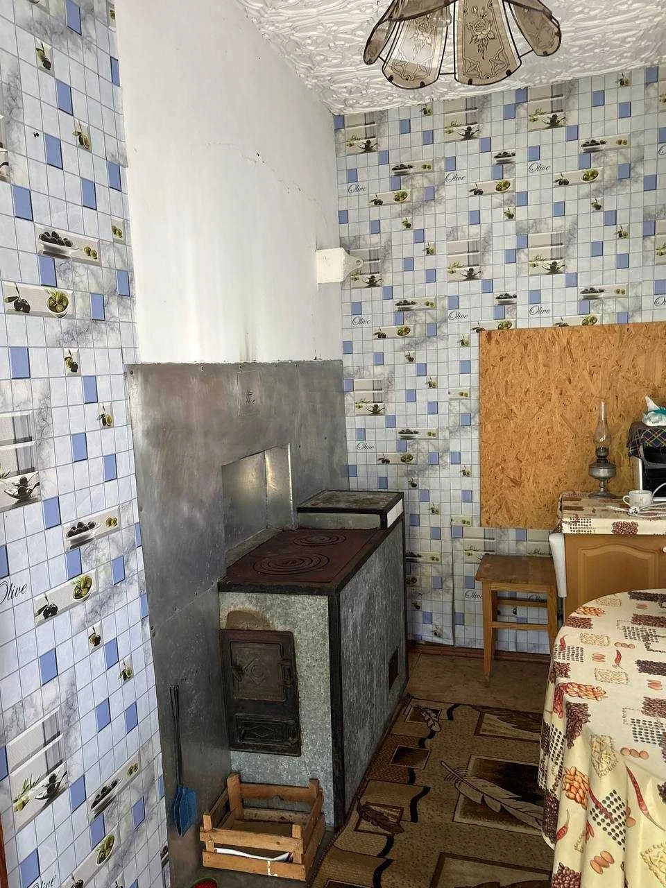 Продам цегляну двоповерхову дачу, 10 соток.