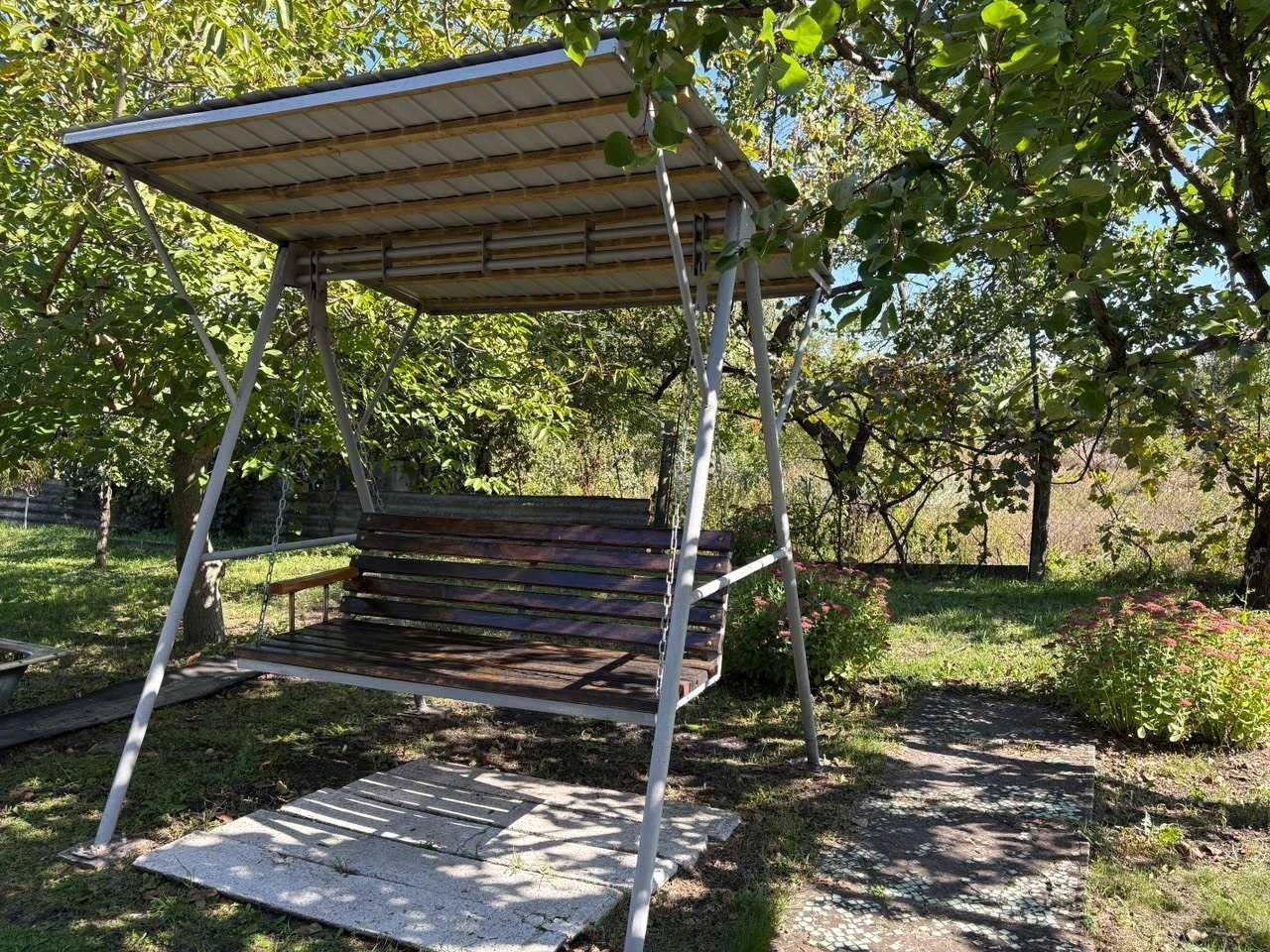Продам цегляну двоповерхову дачу, 10 соток.