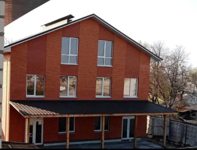 Продаж таунхауса на 3 поверхи + підвал. Власник.