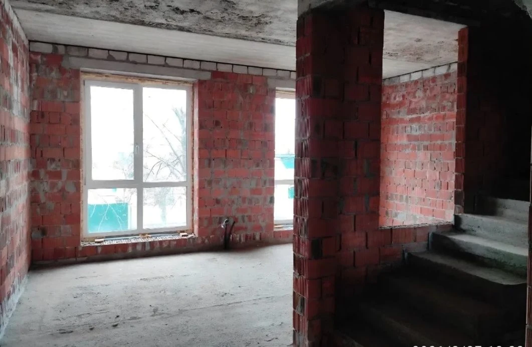 Продаж таунхауса на 3 поверхи + підвал. Власник.