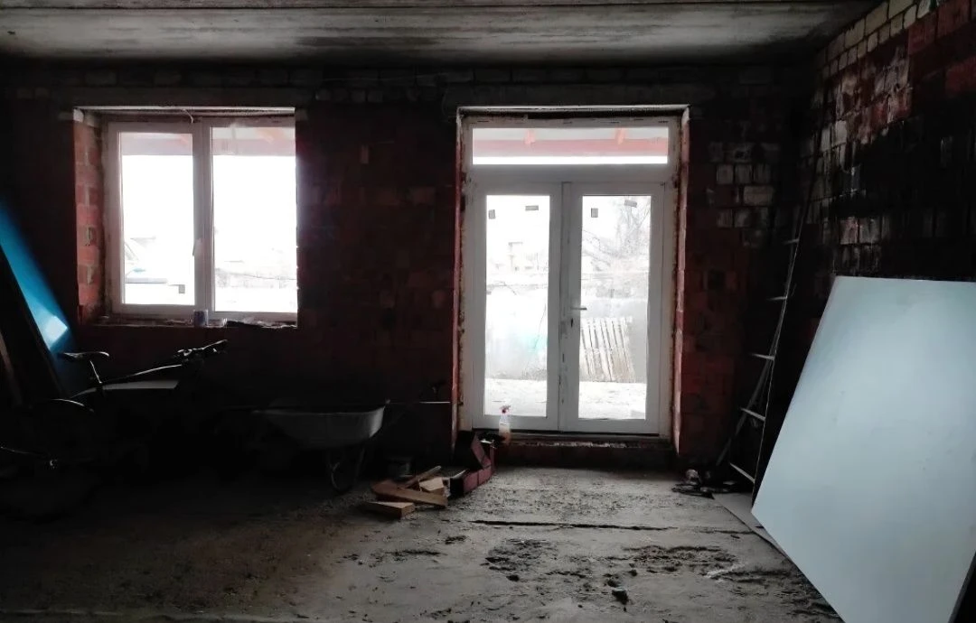 Продаж таунхауса на 3 поверхи + підвал. Власник.