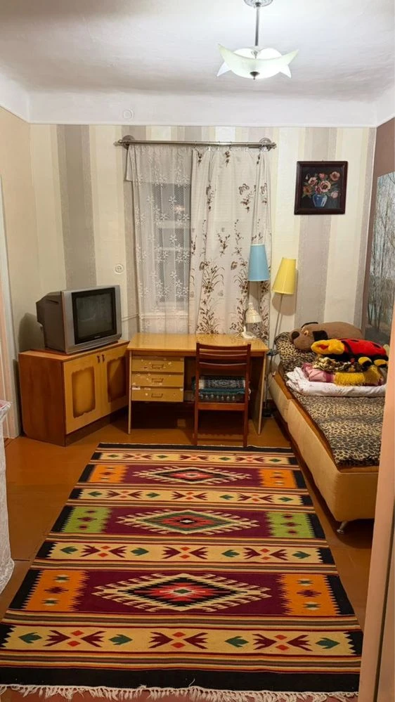 Продаж будинку Крюків
