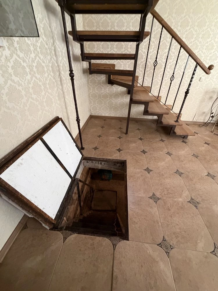 Продаж дачі біли озера
