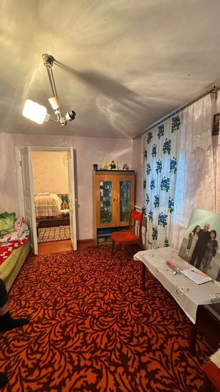 ПРОДАЖ 3-кімн частини будинку, 5 соток землі, Крюків