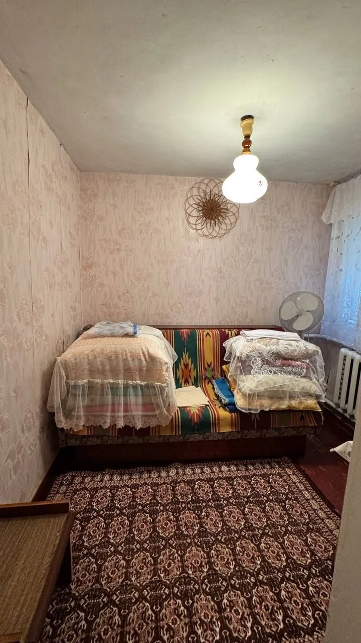 ПРОДАЖ 3-кімн частини будинку, 5 соток землі, Крюків