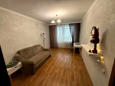 Apartment. Kharkiv, Traktorostudivnyky Ave.