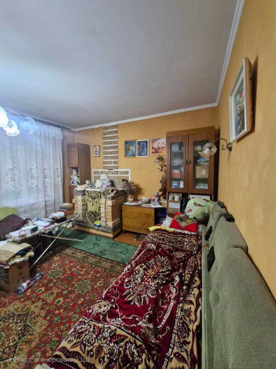 Продається цегляний двоповерховий будинок у центрі міста р-н
