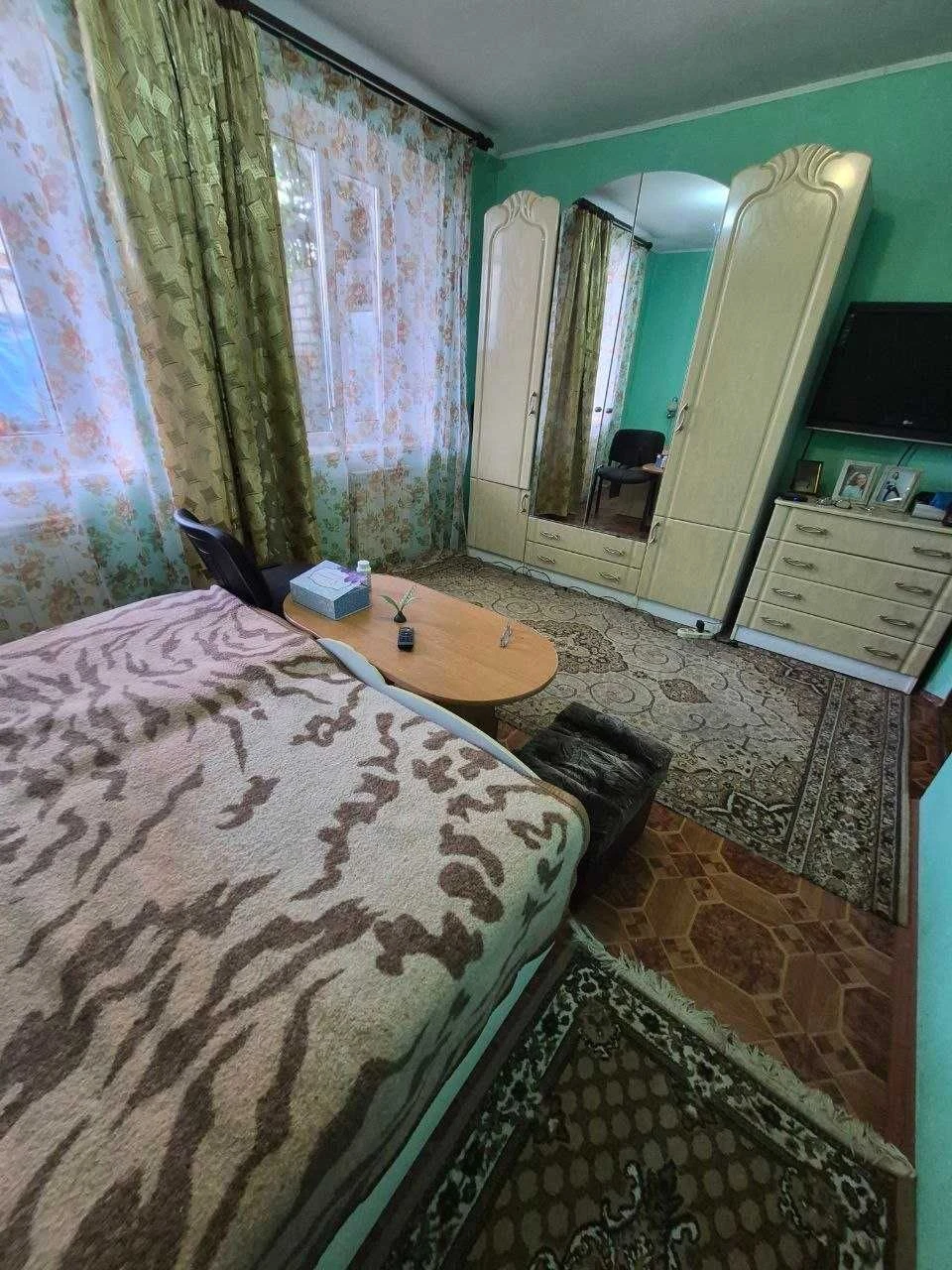 Продам цегляний БУДИНОК в р-ні 2 лікарні. 97 кв.м. . 65000