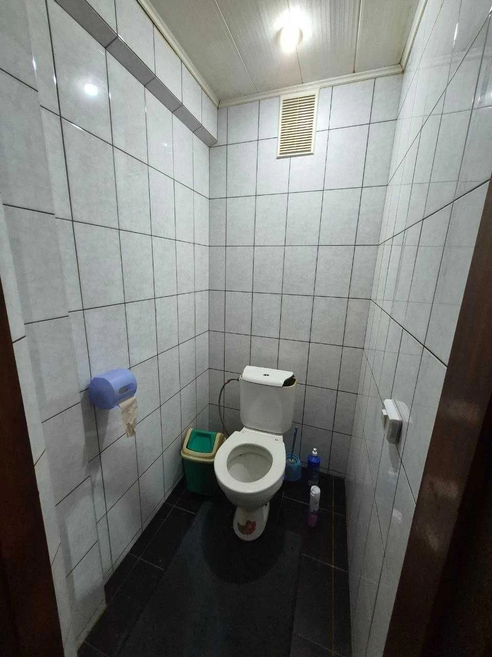 Продам цегляний БУДИНОК в р-ні 2 лікарні. 97 кв.м. . 65000