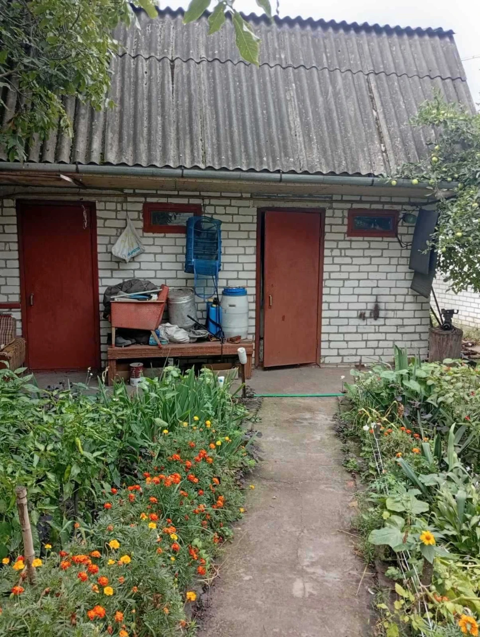 Продам гарний будинок в центрі Градизька