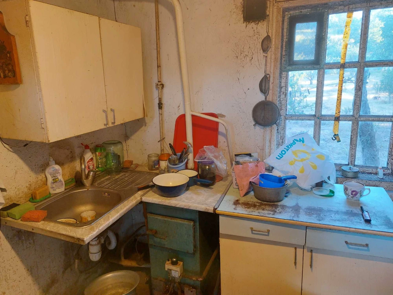Продам будинок в місті (район Садки)